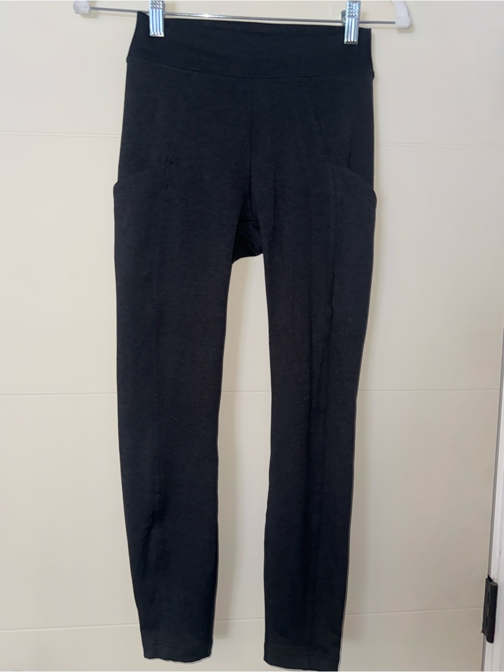 lululemon athletica 25” Align Heather Black Mid-Rise Leggings with Side Pockets